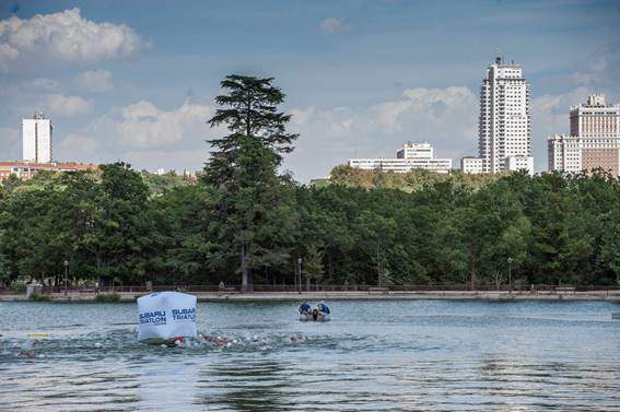 Natação Subaru Triathlon Cross casa campo madrid