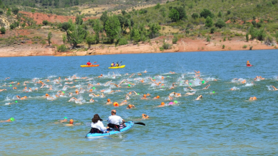 Nager dans le triathlon des Palmaces