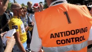 Anti-Doping-Kontrolle in einem Wettbewerb