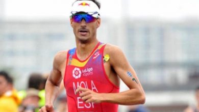 Mario Mola compitiendo en las Series Mundiales de Hamburgo