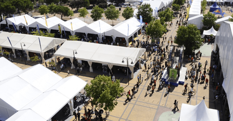 Zona de espositores de Festibike