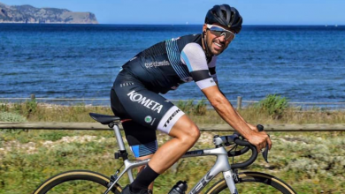 Alberto contador en una prueba cicloturista
