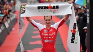 Alistair Brownlee remportant l'Ironman Irlande