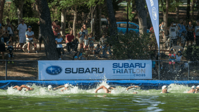 Image de la sortie de natation à la croix de triathlon Subaru