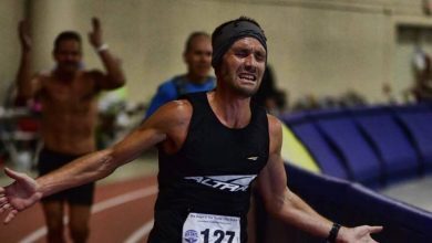 Zach Bitter rompe el récord mundial de 100 millas