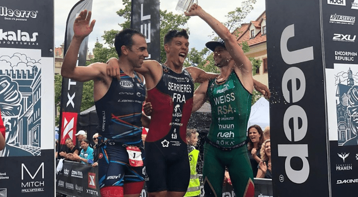 Rubén Ruzafa en el podium del Xterra de Republica Checa