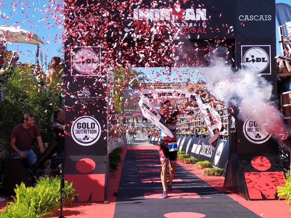 Javier Gómez Noya gana el IRONMAN 70.3 Cascais