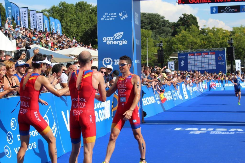 Entry of Javier Gómez Noya with Mario Mola and Fernando Alarza in Laussane