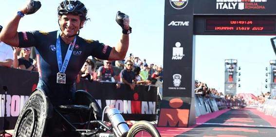 Alex Zanardi winning the IRONMAN Italy