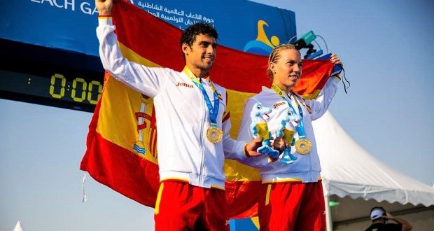 Xisca Tous und Kevin Tarek auf dem Podium der Beach Games