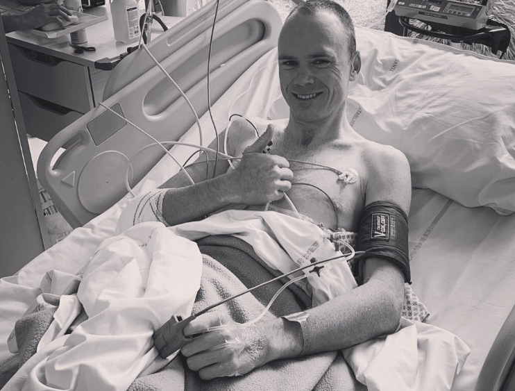 Chris Froome después de la operación