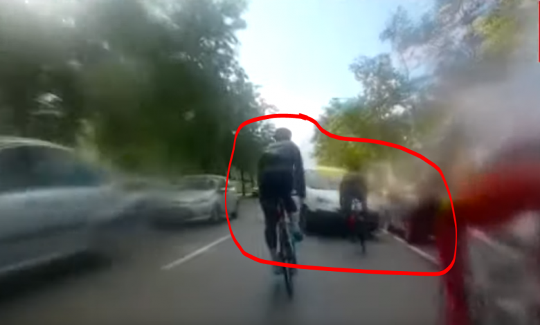 Cattura l'incidente del ciclista con la palma