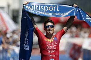 avier Gómez Noya ganando el Mundial de Pontevedra