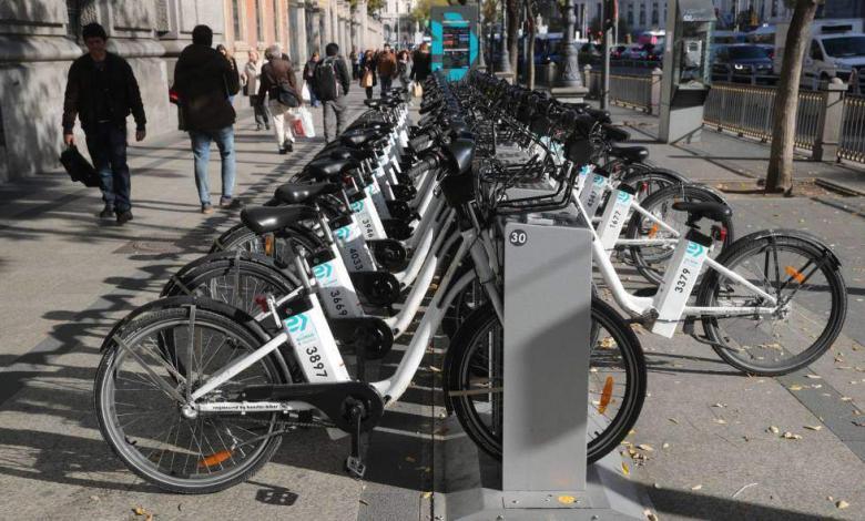 Estación de BiciMad en la calle Alcalá,