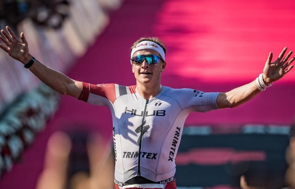 Kristian Blummenfelt ganando el IRONMAN 70.3 Bahrain