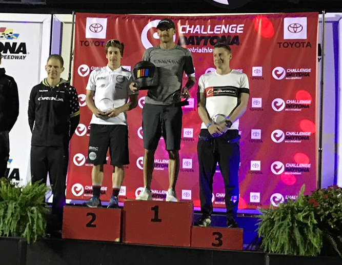 Podium del CHallenge Daytona con Sanders y Dapena