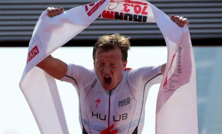 Kristian Blummenfelt beats the World record in the IRONMAN 70.3 Bahrain