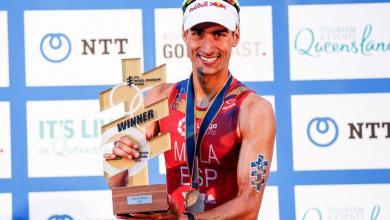 Mario Mola en el podium de las Series Mundiales de Triatlón