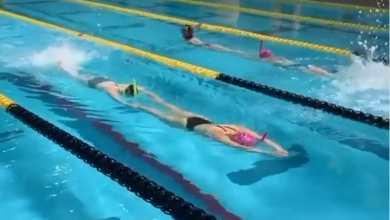 Ejercicios en grupo de natación