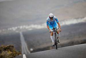 Salita nel segmento ciclistico dell'IRONMAN Lanzarote