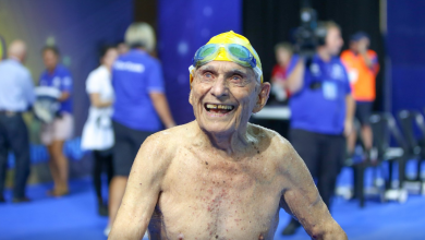 fallece George Corones