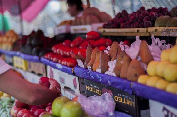 Tocar alimentos coronavirus