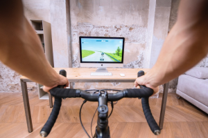 Plateformes d'entraînement pour le vélo virtuel