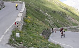 The hardest mountain passes in Europe to climb with Bkool