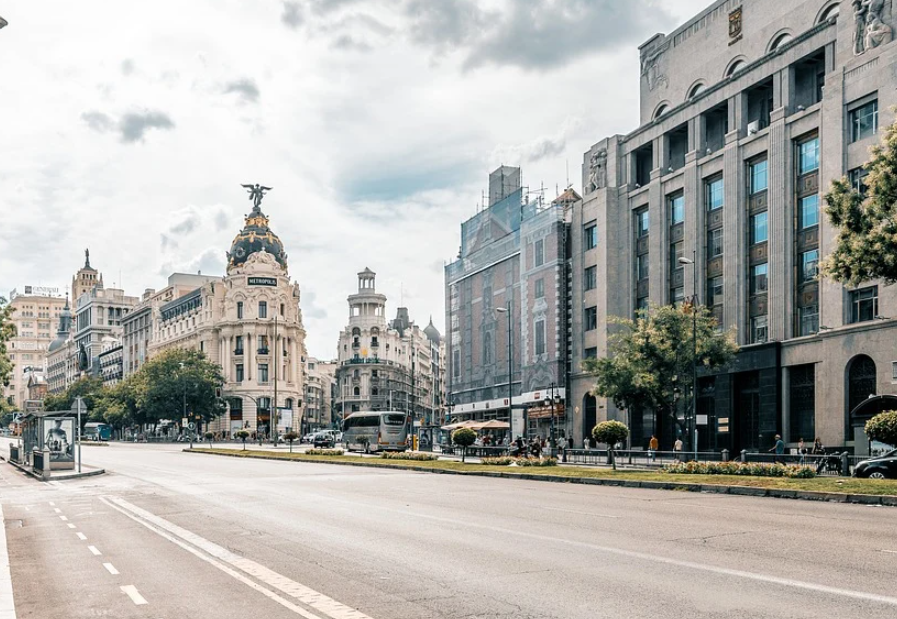 Madrid reabre los parques para paseos y deporte, pero no el retiro ni la Casa de Campo