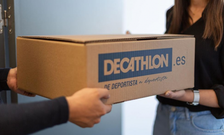 imagen de entrega de paquete Decathlon