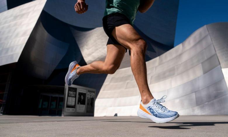 Hoka lancia la Carbon x-spe