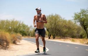 Entrenamiento de series a 41º de Lionel Sanders