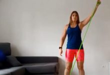 5 ejercicios de movilidad y de fuerza para cuidar tus hombros.