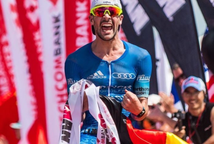 Patrick Lange gewinnt einen Ironman