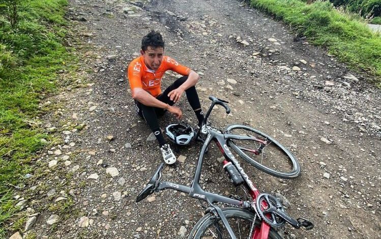 Egan Bernal resting during training