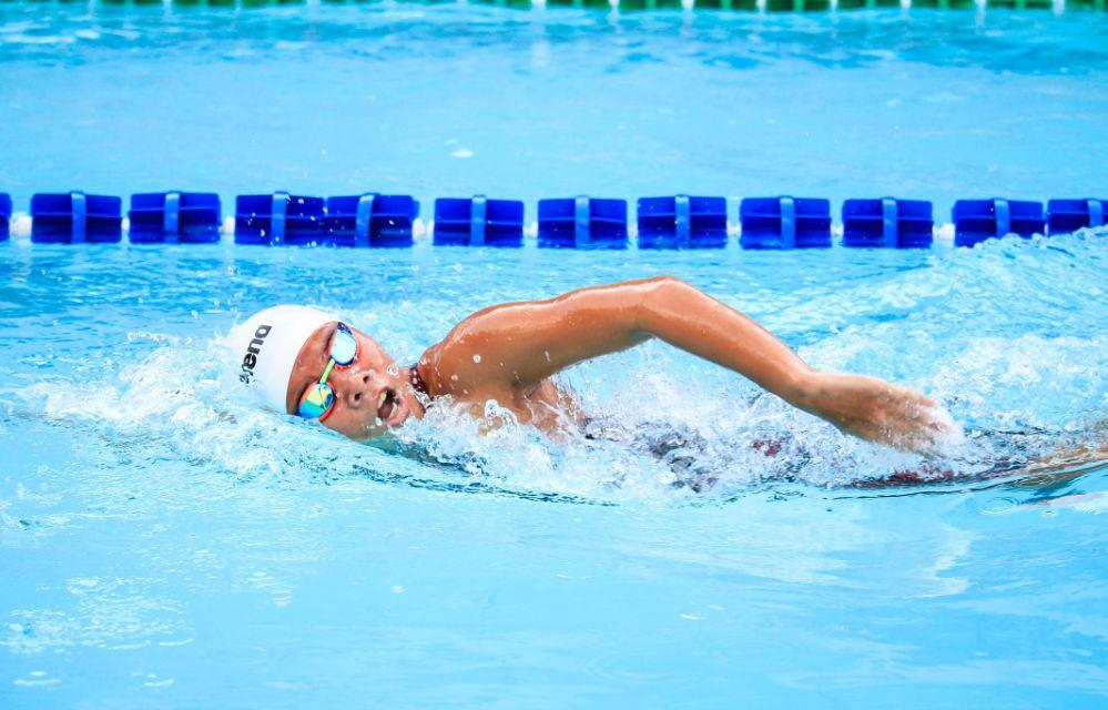 3 entrenamientos de natación con intervalos para IRONMAN