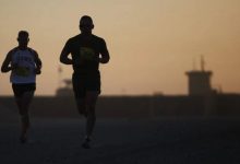 Dos ateltas entrenando