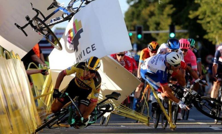 Moment de la chute du Tour de Pologne.