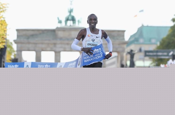 Quel est le record du monde actuel du marathon ? - Actualités du triathlon Eluid Kipchoge établit le record du marathon de Berlin