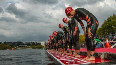 Start eines Triathlons in Pontevedra