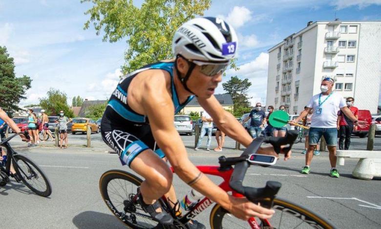 Avier Gómez Noya in gara nel Gran Premio di Francia