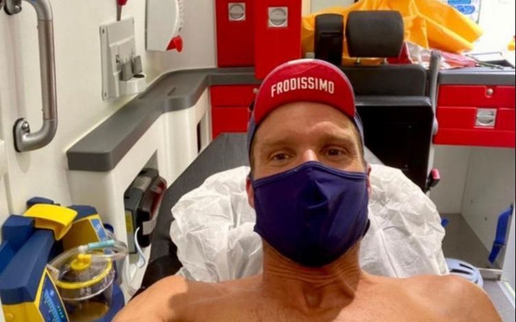 Jan Frodeno selfie à l'hôpital