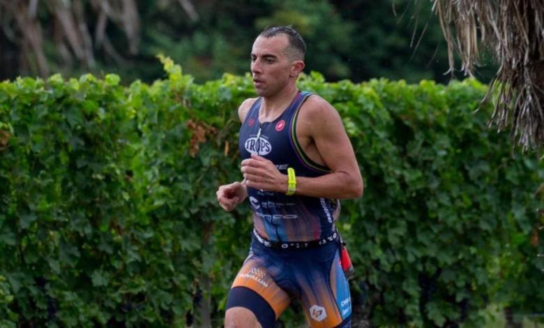 Rubén Ruzafa em execução no XTERRA Nouvelle-Aquitaine