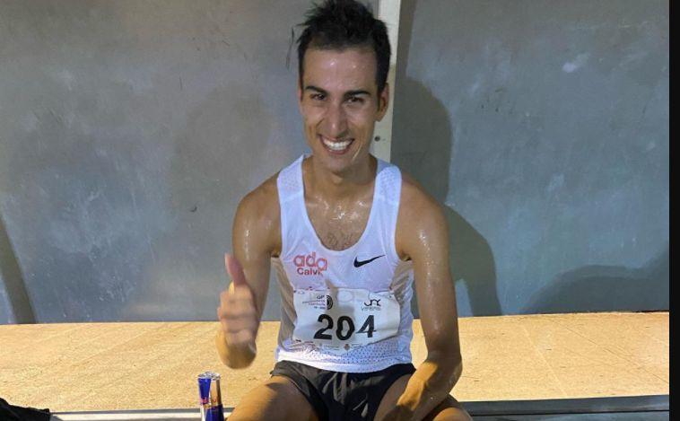 Mario Mola dopo aver raggiunto il minimo del campionato spagnolo