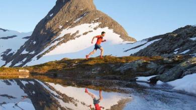 Kilian Jornet s'entraîne dans les Alpes