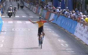 At the moment, Santiago Buitrago passed the finish line in the Tour de Luxembourg