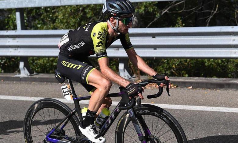 Simon Yates at the Giro