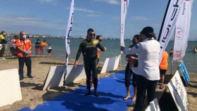 Alberto Lorente at the end of the Mar Menor record