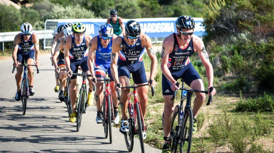Los hermanos Brownlee y Vicent Luis en la copa del mundo de arzachena