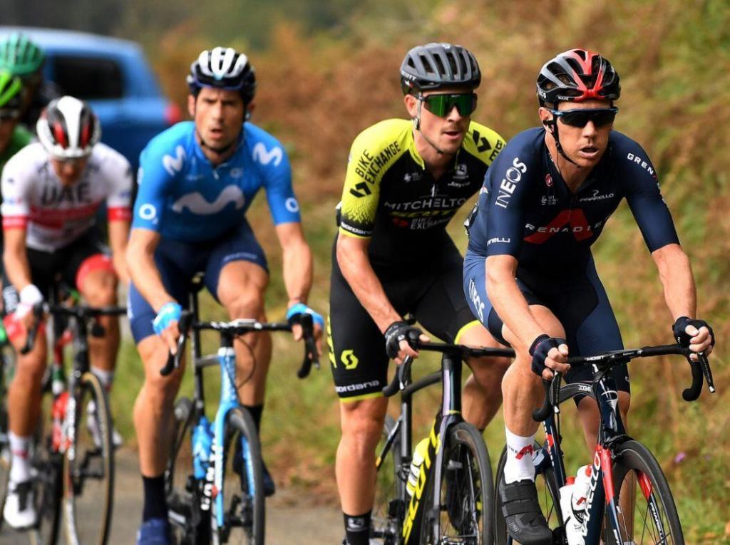 Cameron Wurf liderando la etapa del Angliru